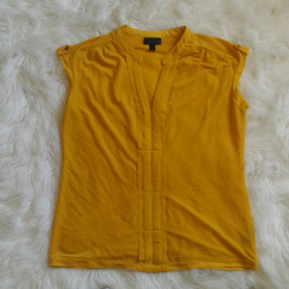 Worthington yellow sleeveless blouse